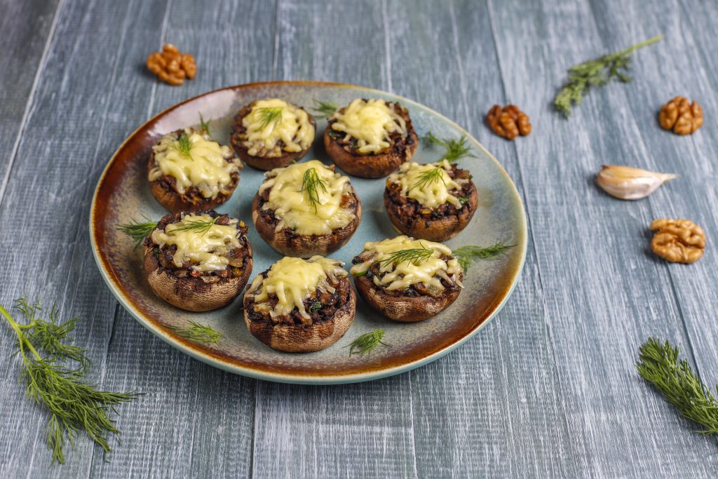 Champiñones Rellenos de Espinacas y Mozzarella